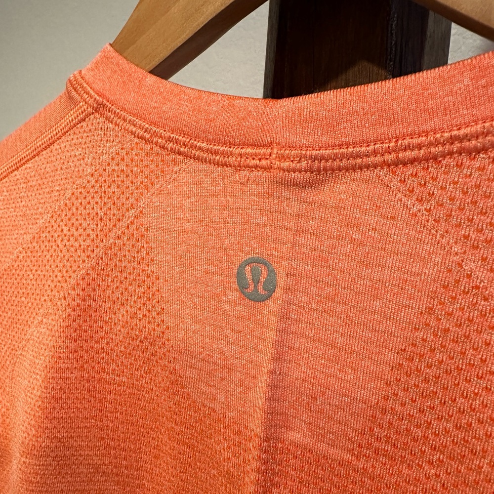 Lululemon metal vent